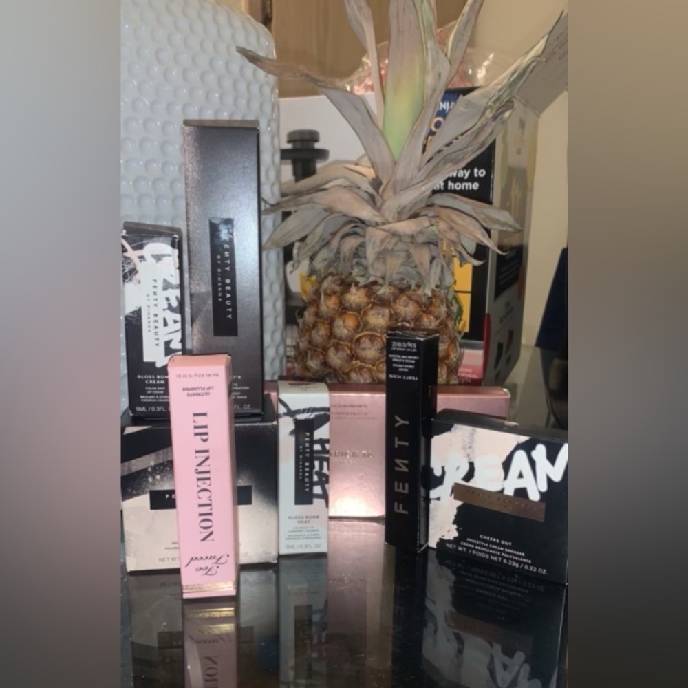 Hello everybody I have a great deal going on right now 250$ you get eight pieces